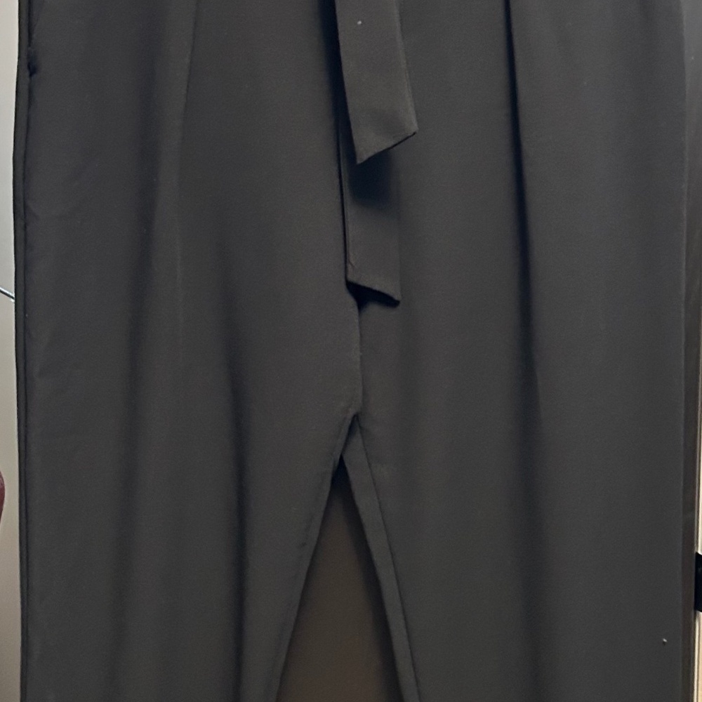 Banana Republic Black Pleated Dress Pants – Size 10